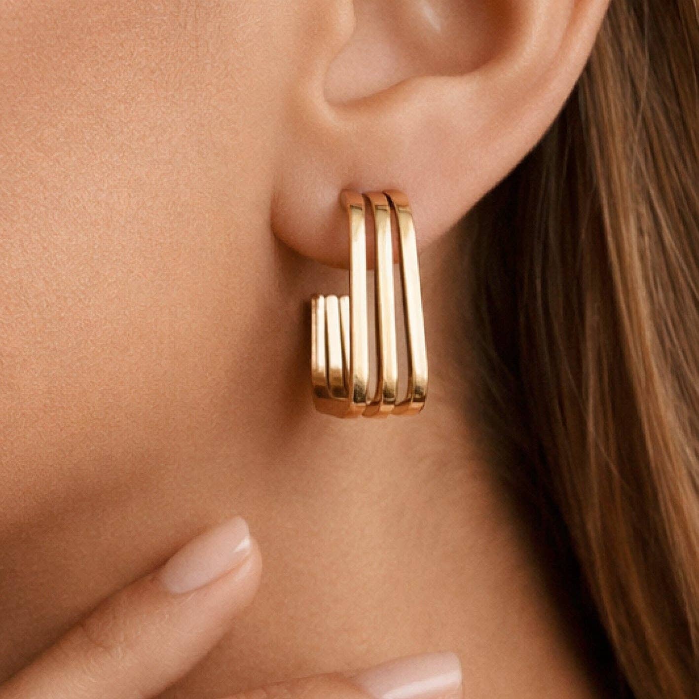 18K Gold Plated Waterproof Stainless Steel Hoop Earrings - 7101: S0OX3T7101