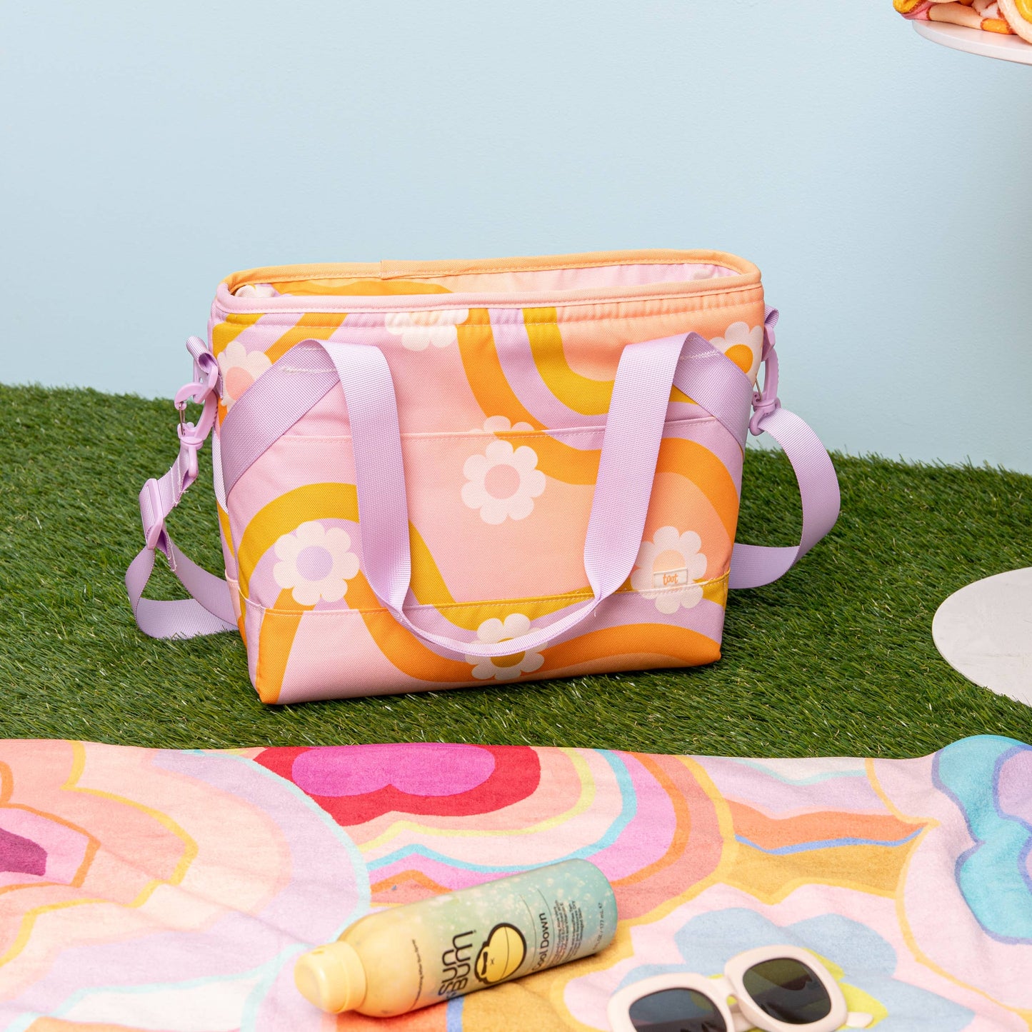Wavy Daisy Soft Cooler