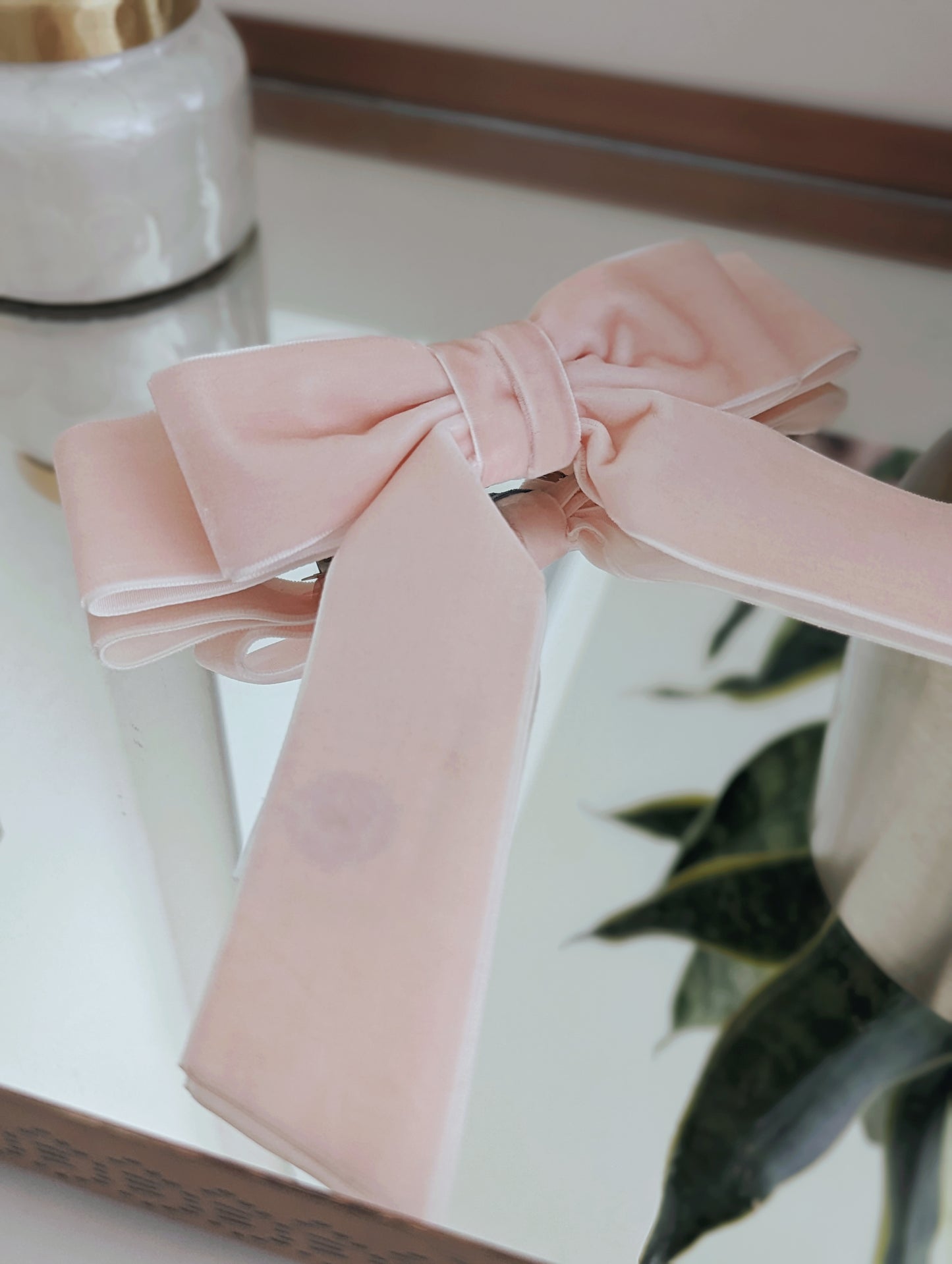 Judy Short Bow Barrette - Pale Pink