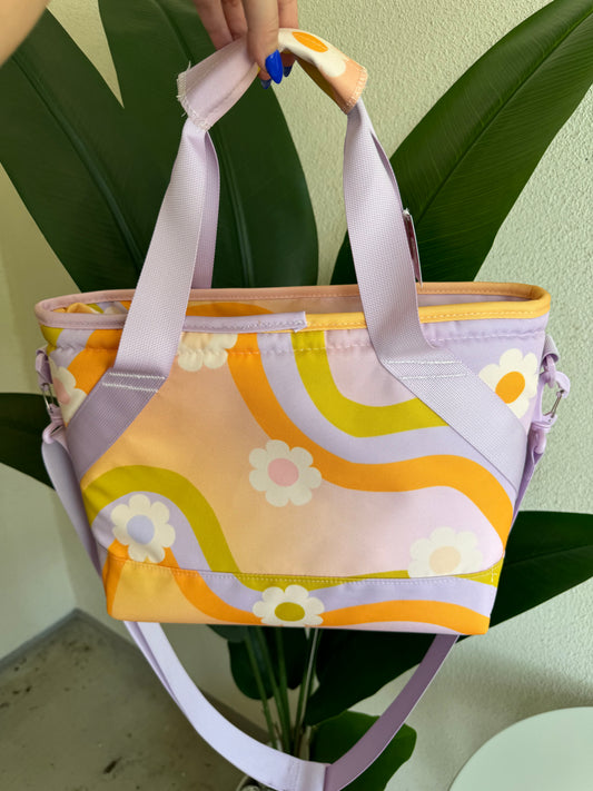 Wavy Daisy Soft Cooler
