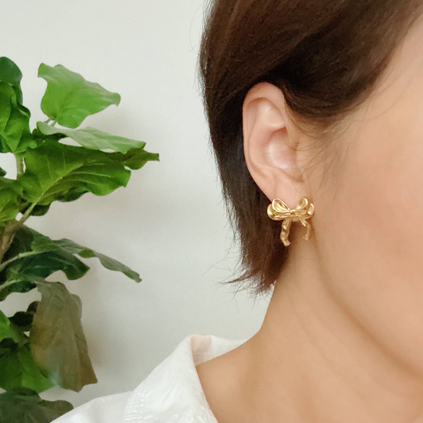 Gold Ribbon Earrings
