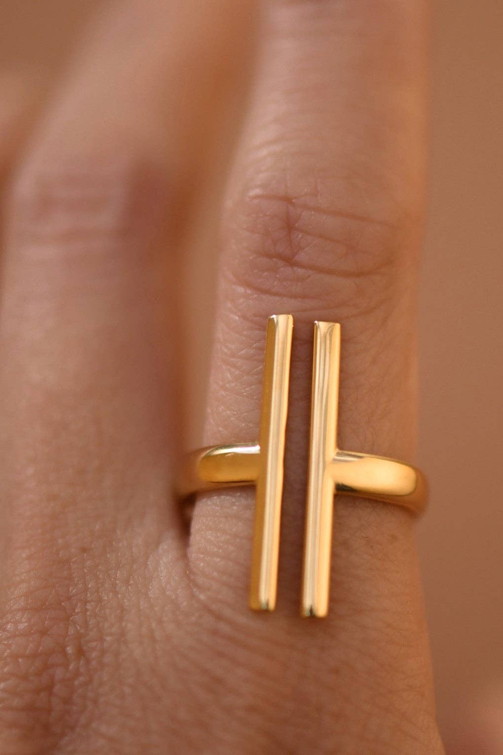 18K Gold PVD Plated Waterproof Stainless Steel Double Bar Ring – 7932: S0OX3T7932
