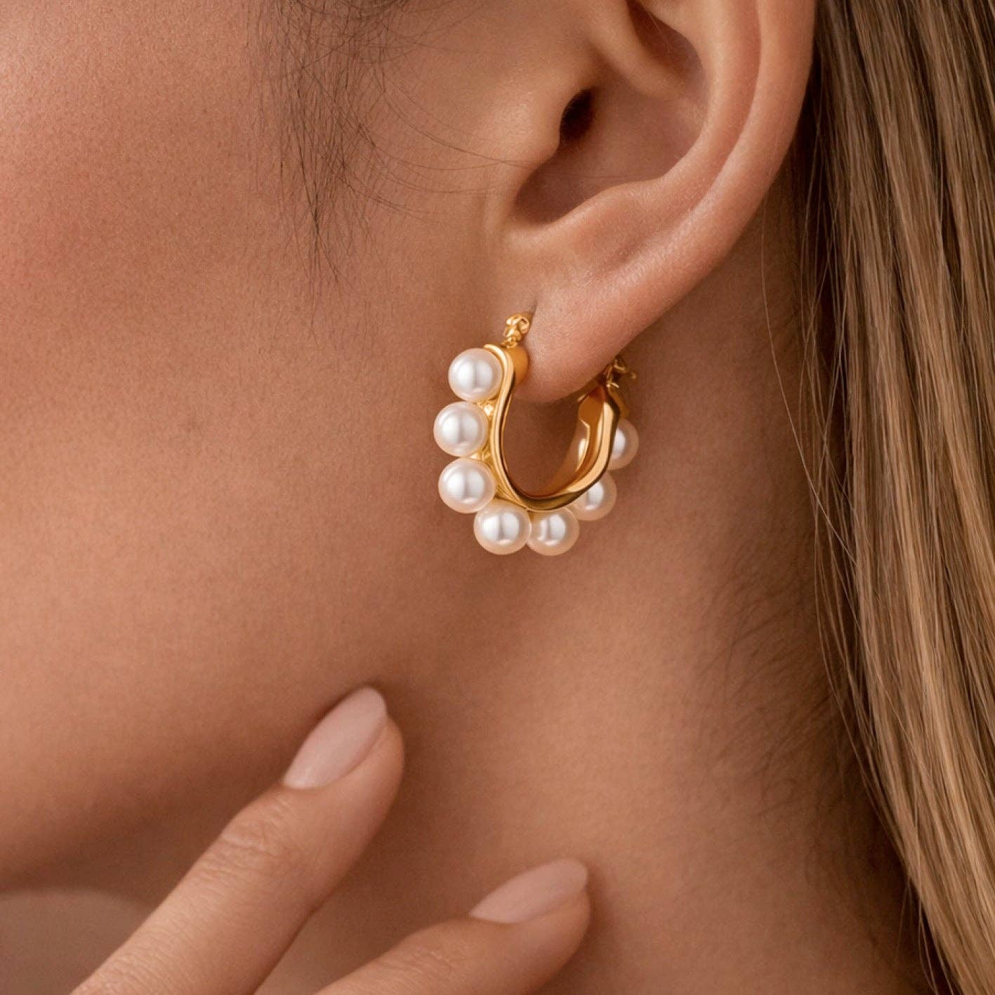 18K Gold Plated Waterproof Stainless Steel Hoop Earrings - 7019: S0OX3T7019