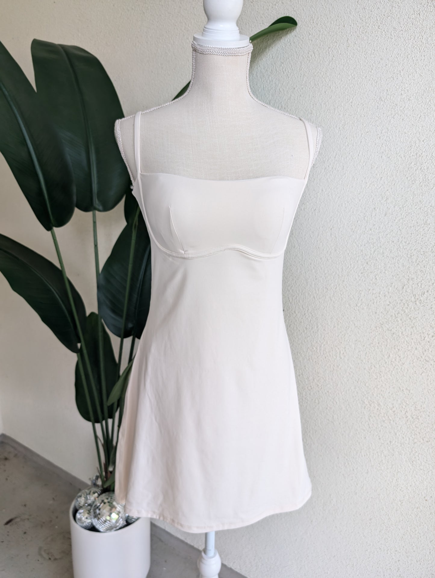 Sweetheart Athletic Dress Cream
